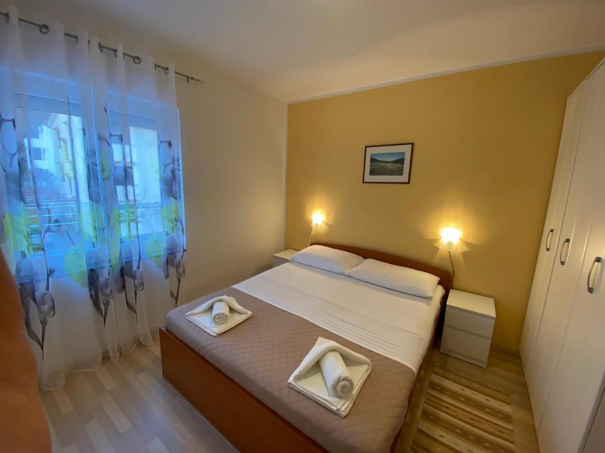 Apartmani Tamara Baska Exteriör bild
