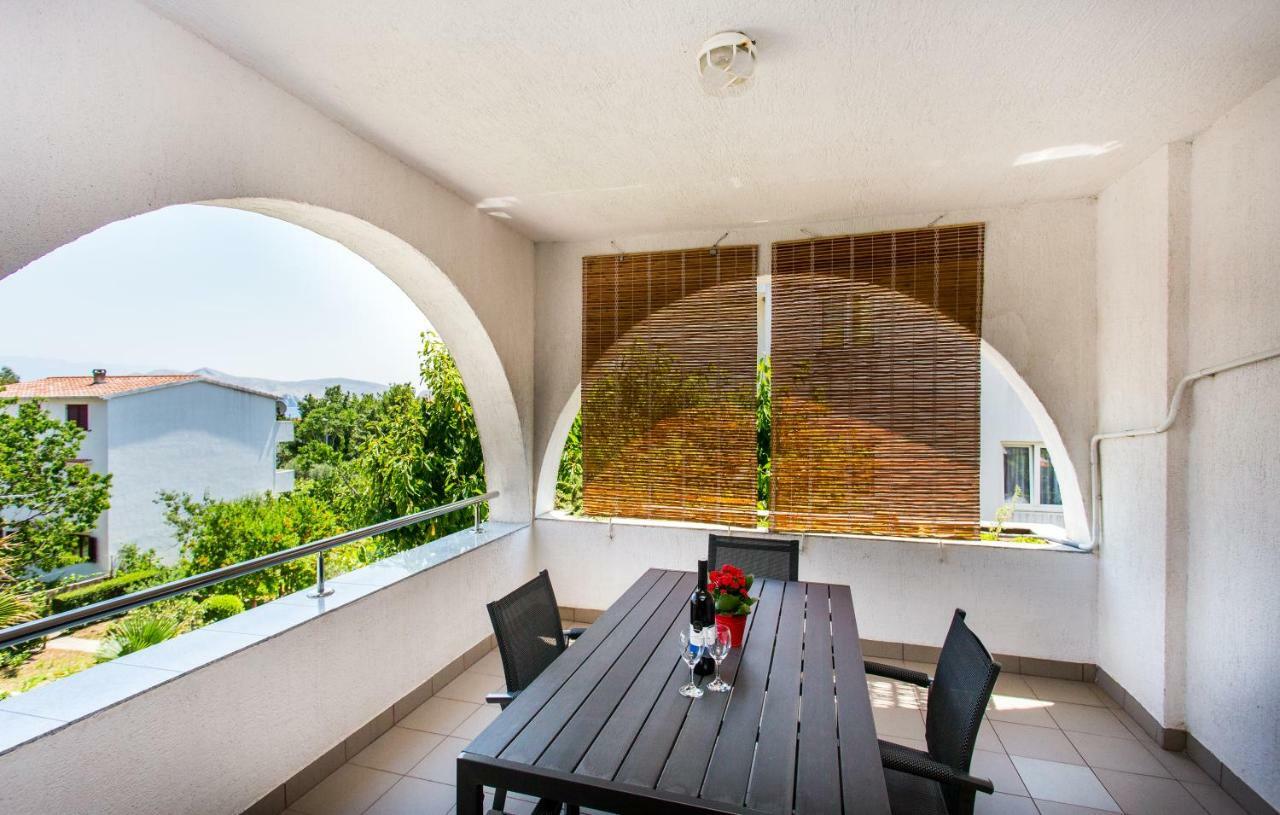 Apartmani Tamara Baska Exteriör bild